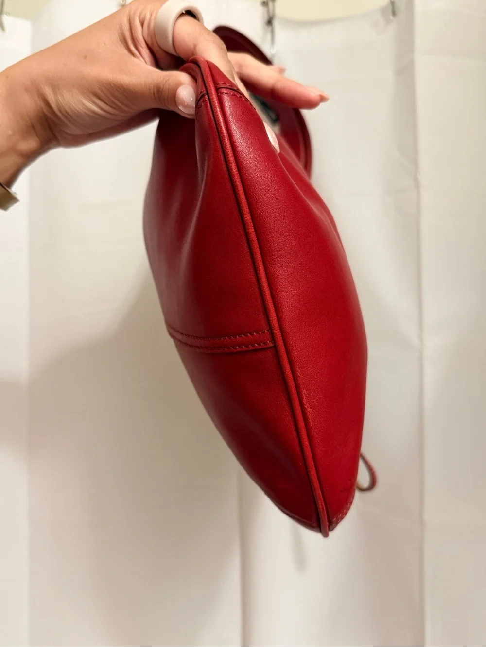 Vintage Coach Red Leather Shoulder Bag - Women
